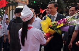 Bộ trưởng Công an Tô Lâm dự Ngày hội Đại đoàn kết tại Hưng Yên